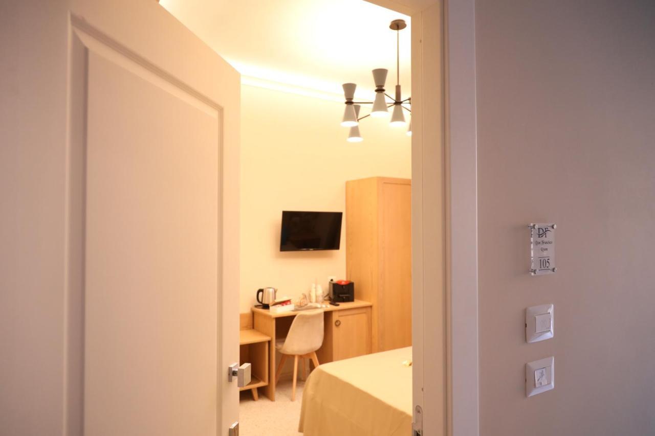 Don Francisco Rooms - Tropea Bagian luar foto