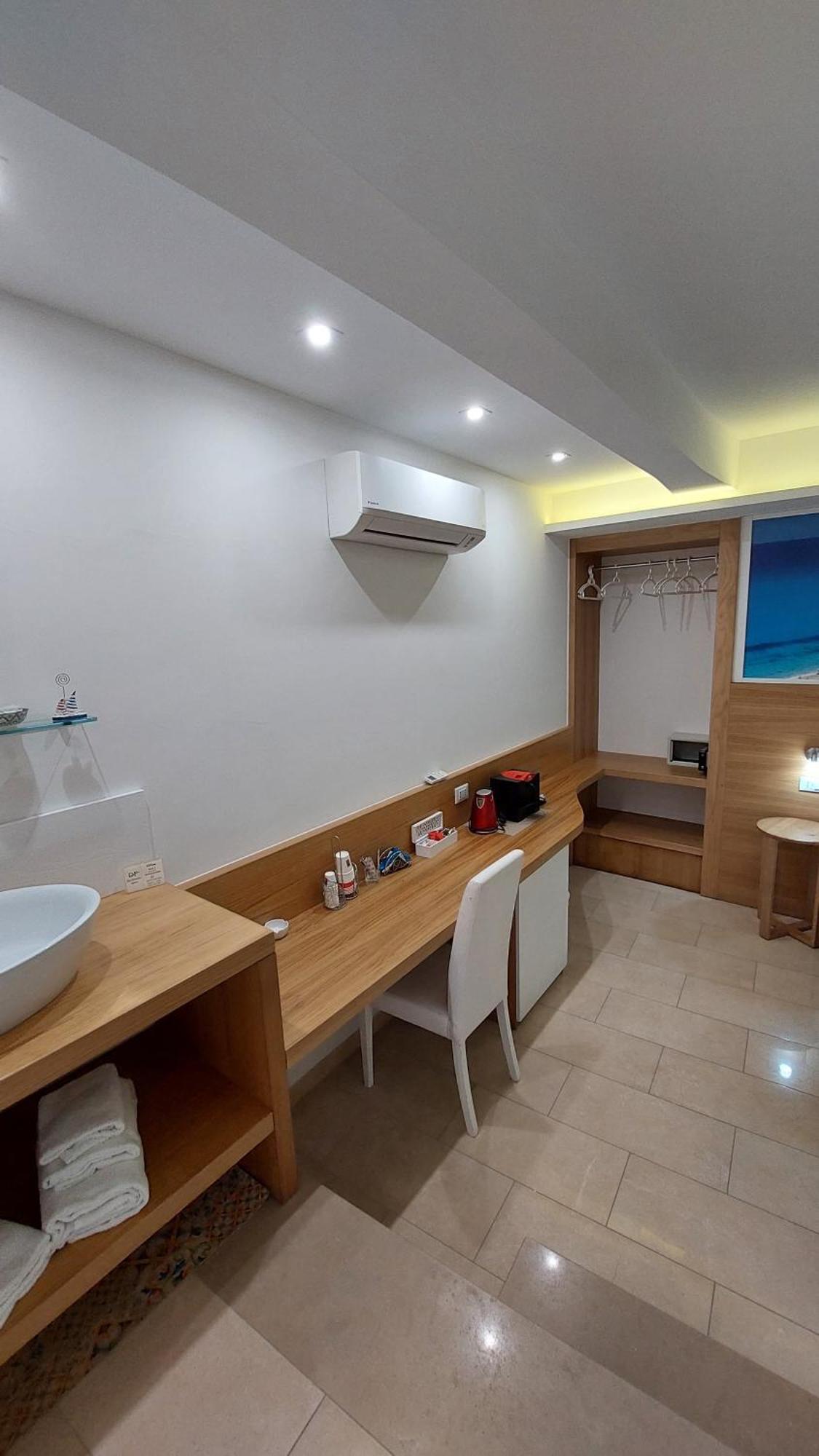 Don Francisco Rooms - Tropea Bagian luar foto