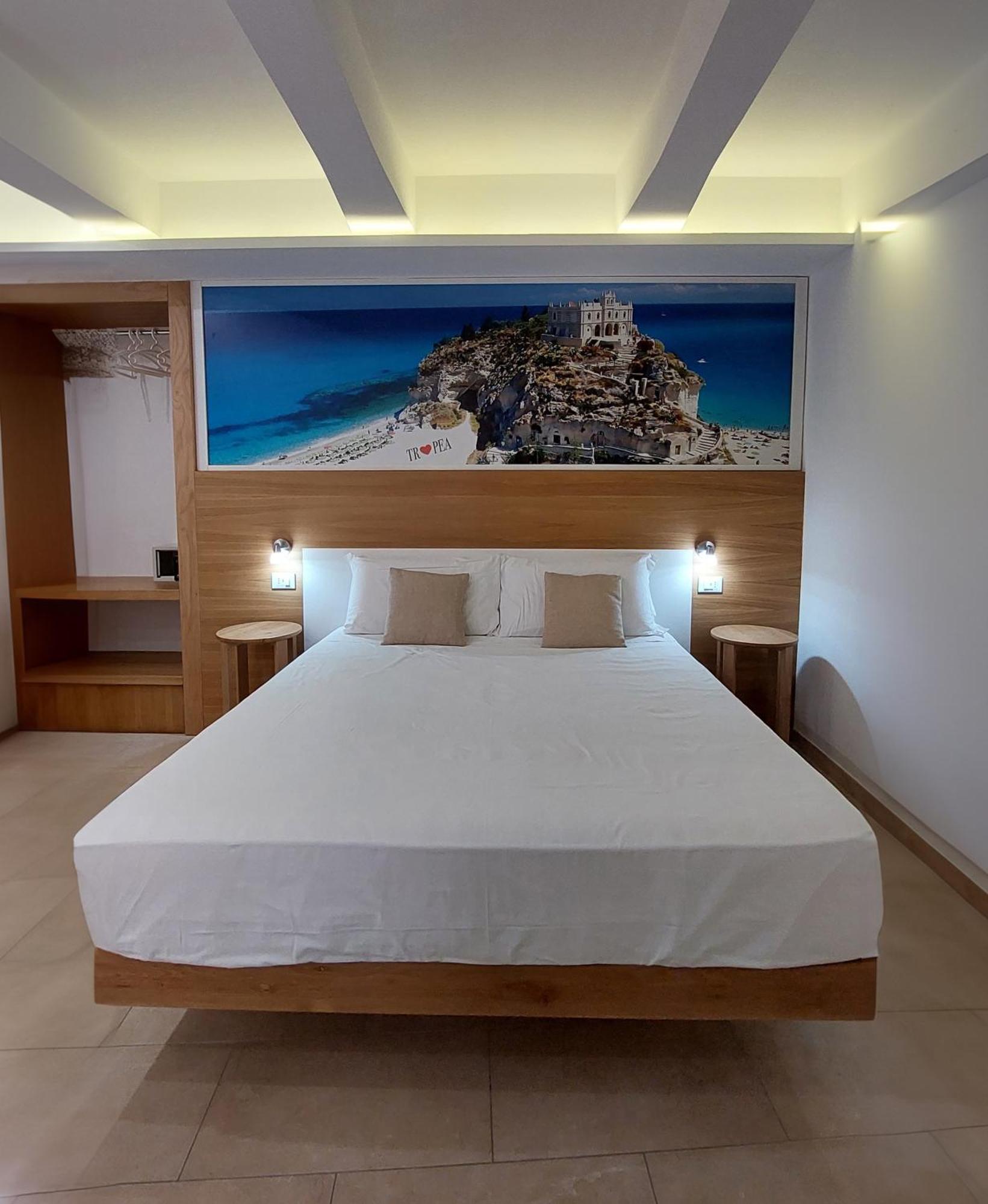 Don Francisco Rooms - Tropea Bagian luar foto